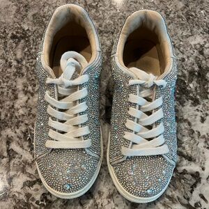 Betsey Johnson Sidny silver rhinestone girls sneakers size 2